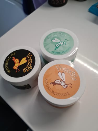 Customer photo review of Pakketilbod: Emils favorittar - Ringblomstsalve 50 ml, Panterbalsam 50 ml, Kamillebalsam 50 ml.