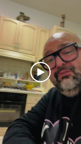 Customer video review of Olio di Oliva che non pizzica in gola Latta da 5 litri  in offerta