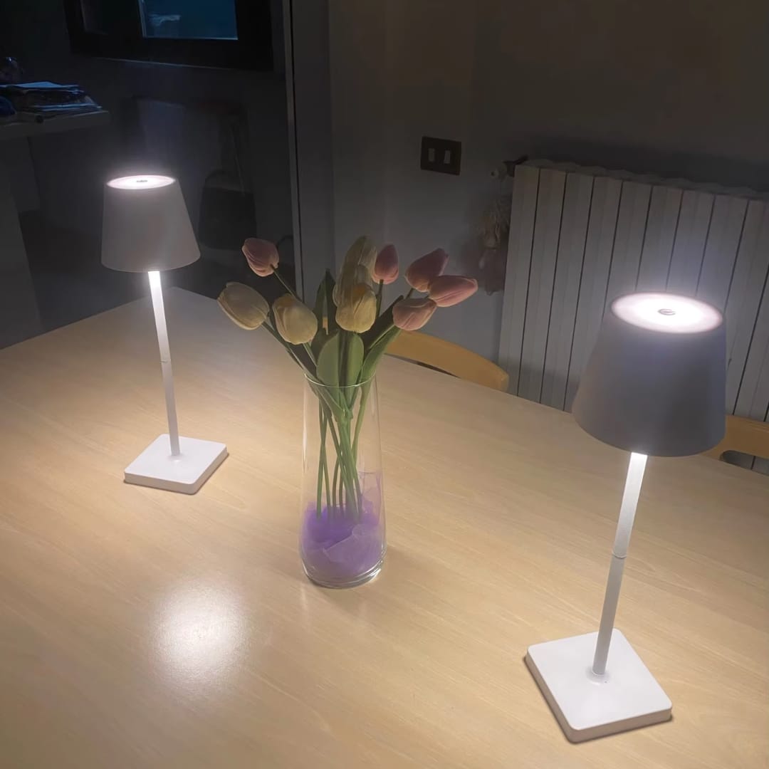 Customer photo review of Multifunktionale Kabellose Wiederaufladbare Tischlampe - NordicAura