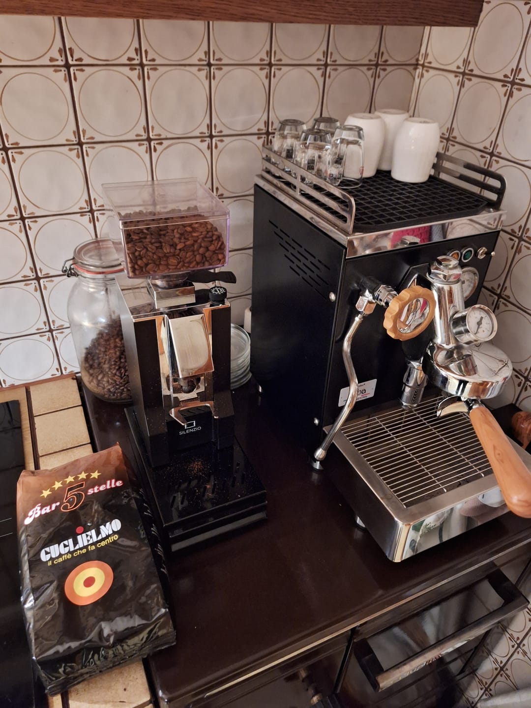 Customer photo review of Guglielmo  Bar 5 Stelle
