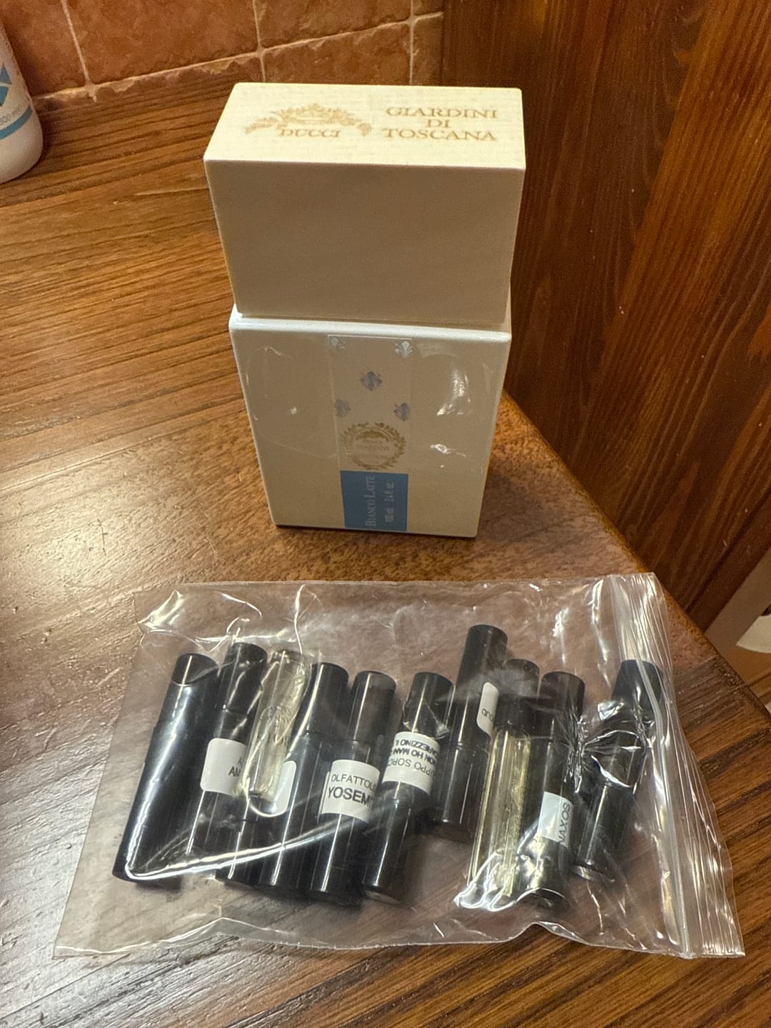 Customer photo review of GIARDINI DI TOSCANA - BIANCO LATTE
