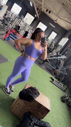 Customer photo review of Lavender Leggings