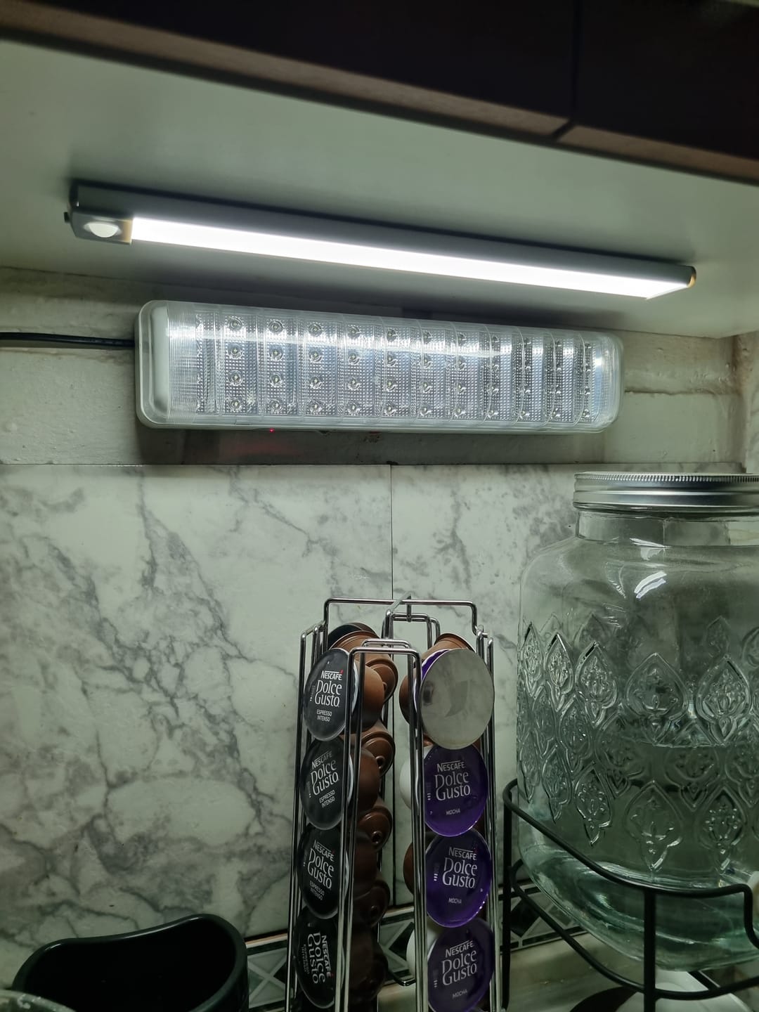 Customer photo review of Barra con Sensor Recargable - USB Luz Fría