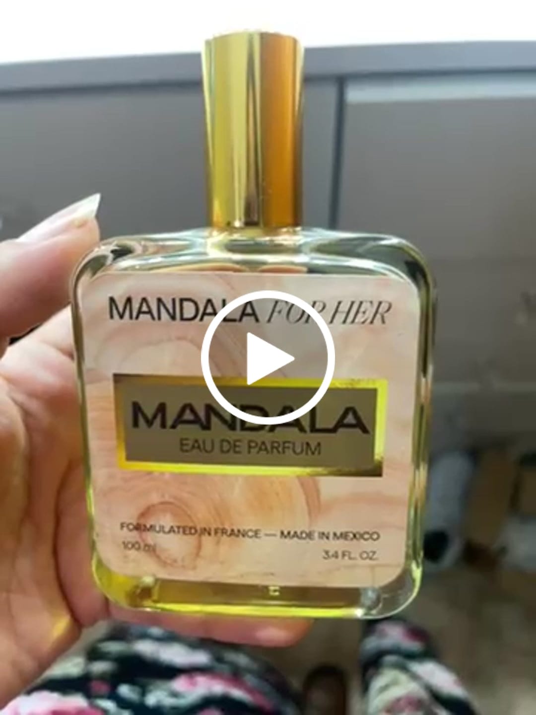 Customer video review of Eclatante Femme - Inspirado en COCO MADEMOISELLE INTENSE de CHANEL 100ml
