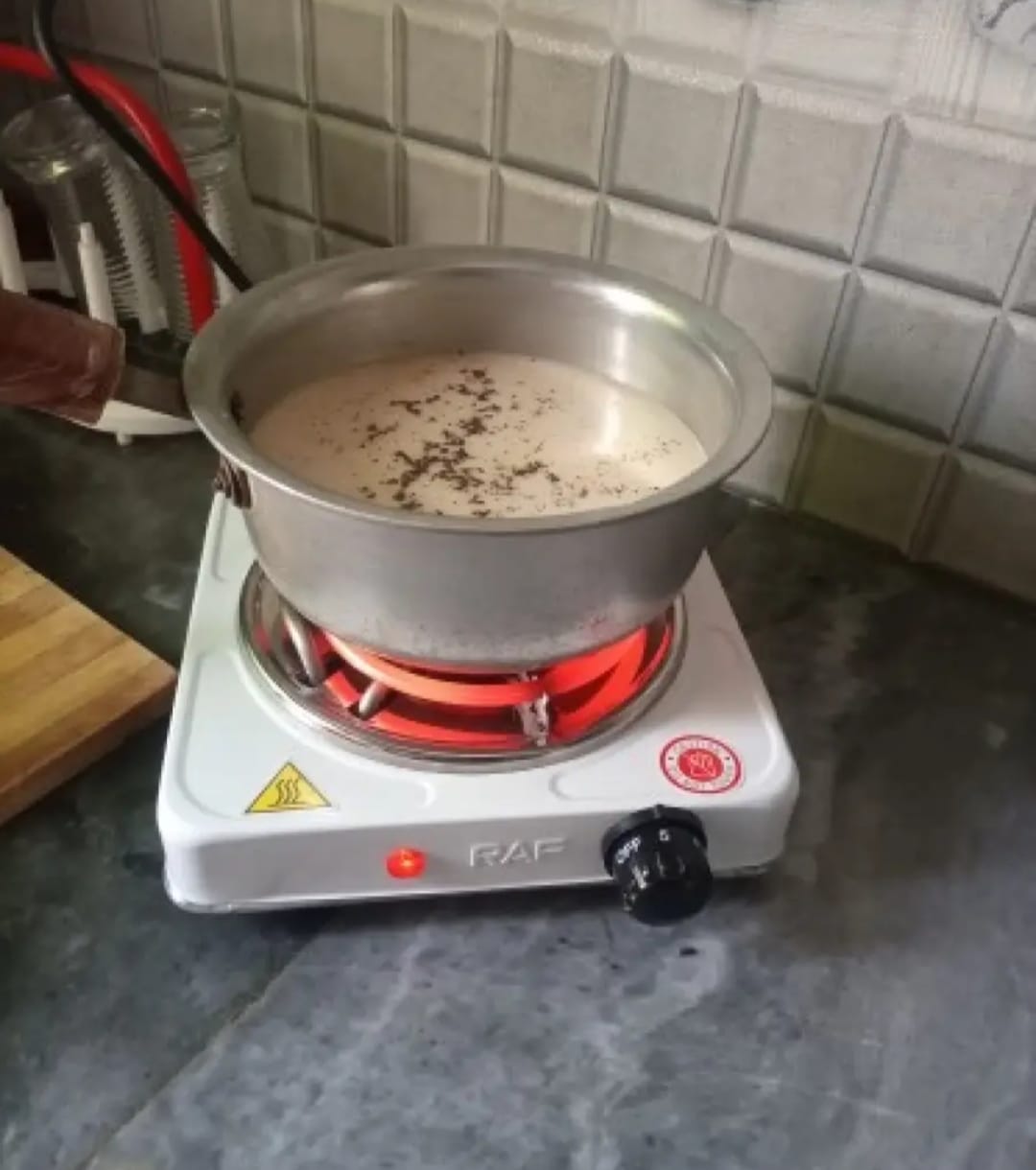 Customer photo review of RAF Electric Stove Single