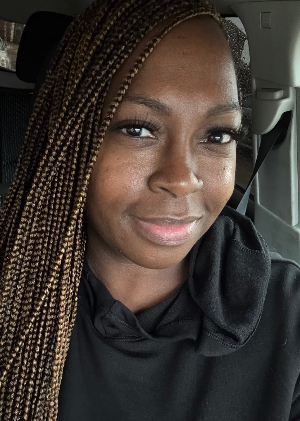 Customer photo review of Outre Synthetic Pre Stretched ULTRA BRAID - XPRESSION 3X 72"