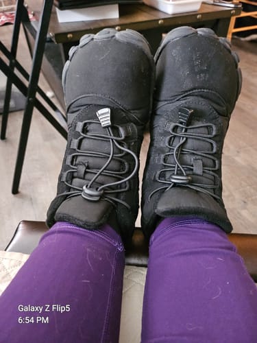 Customer photo review of Kasdava Pro -  Non-slip & Water-resistant Winter Barefoot Shoe
