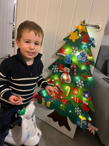 Customer photo review of Felt Christmas Tree - Montessori Kids Toy