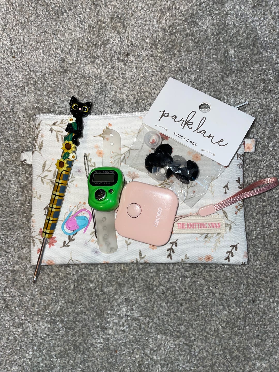 Customer photo review of Autumn Notion Pouch