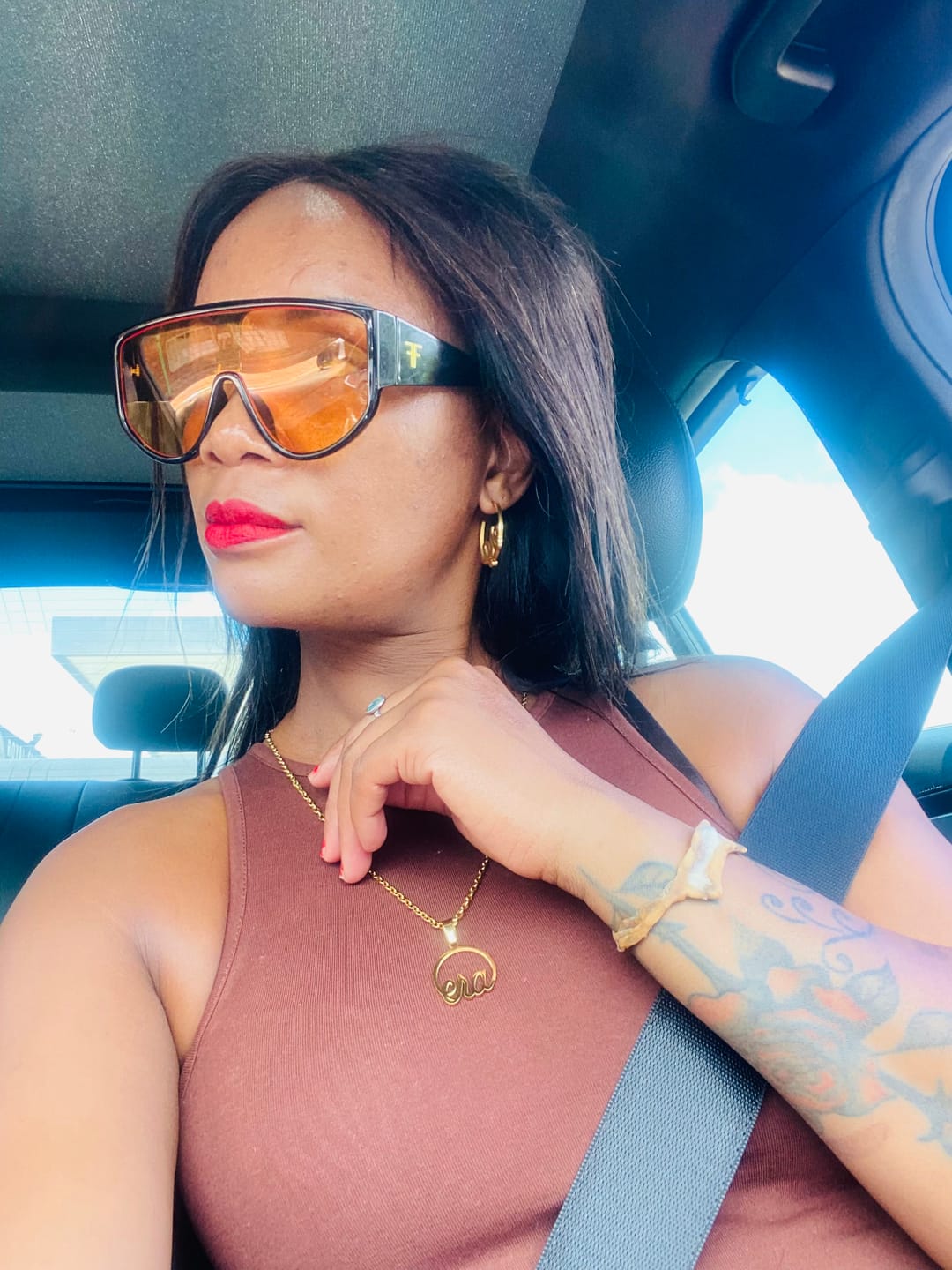 Customer photo review of Gold Era Choker & Necklace Combo