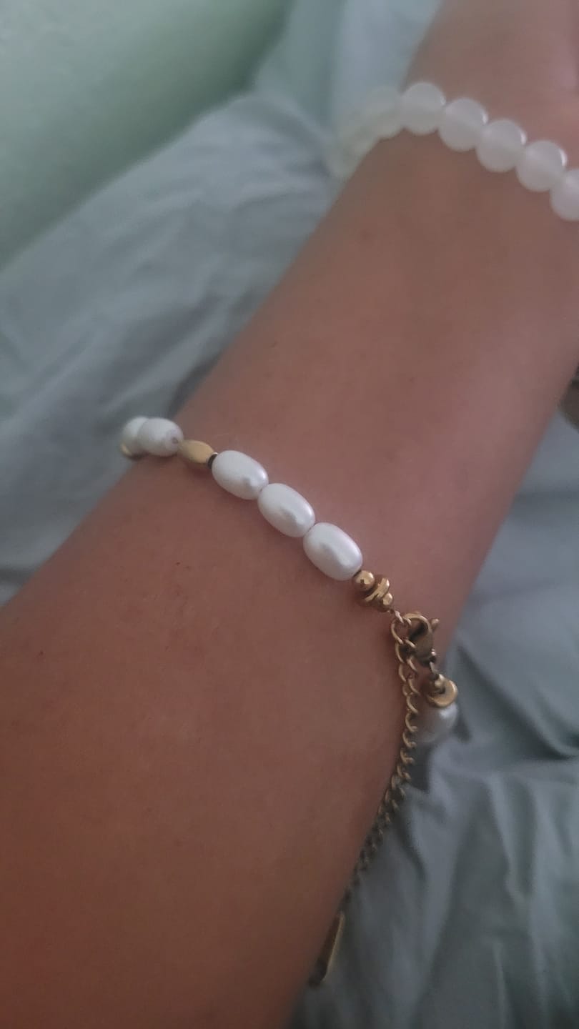 Customer photo review of Lovina Freshwater Pearl Bracelet