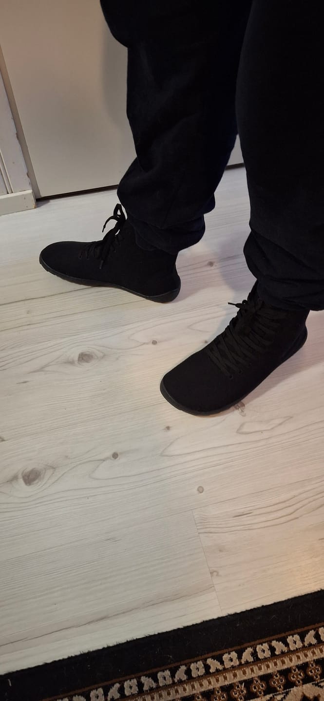Customer photo review of Vaistoa Tunto -paljasjalkatennarit
