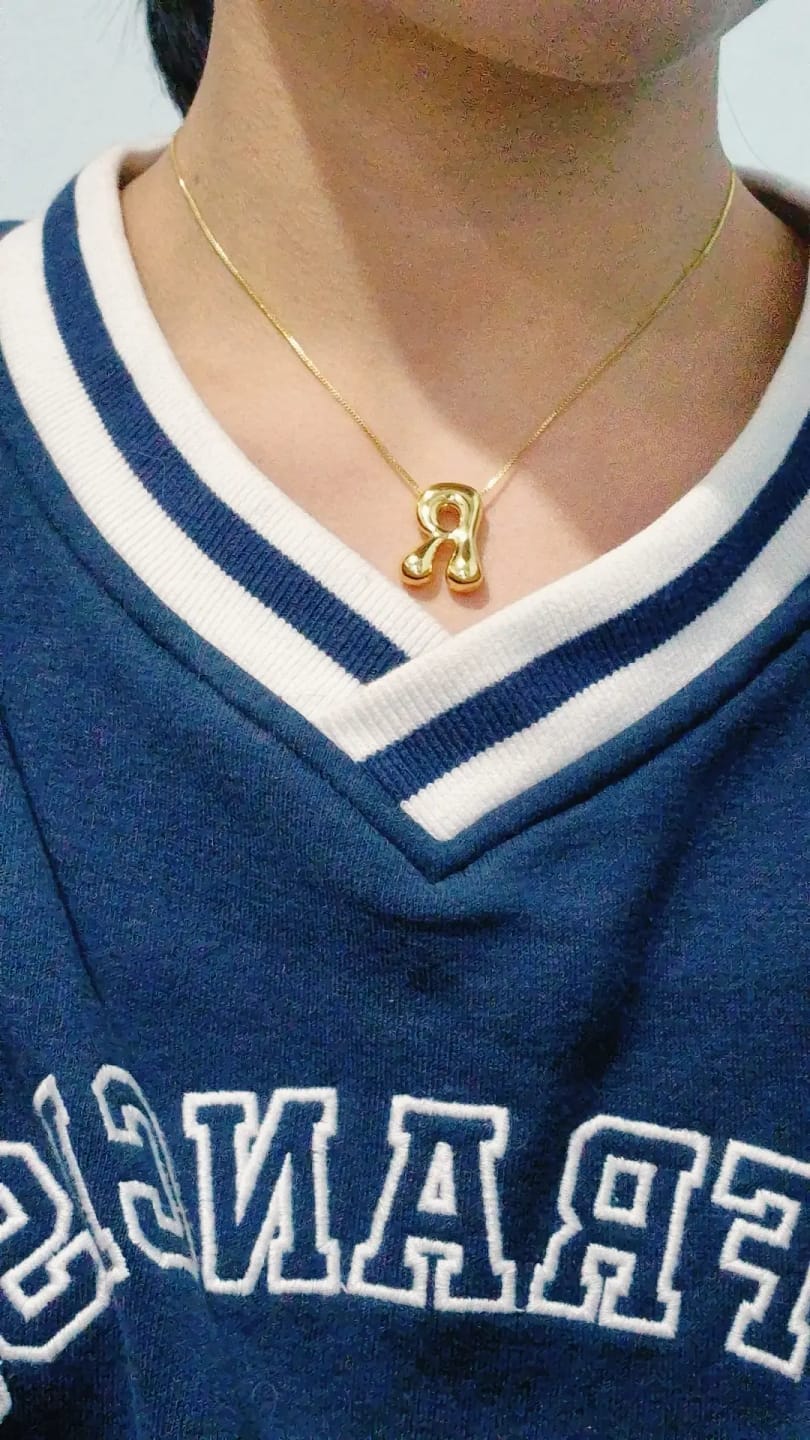Customer photo review of Collar Inicial Bubble