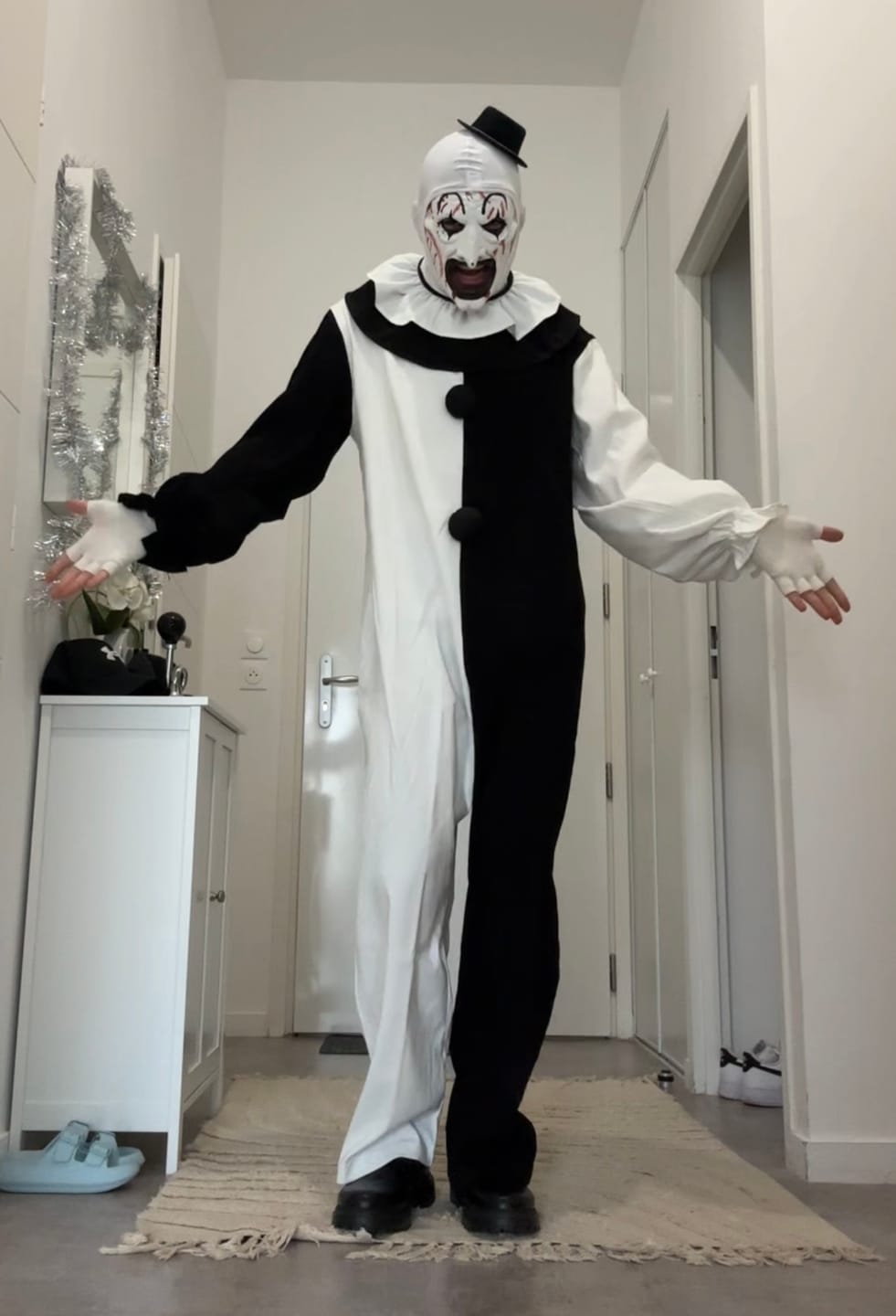Customer photo review of Terrifier 2 Art the Clown Cosplay Costume