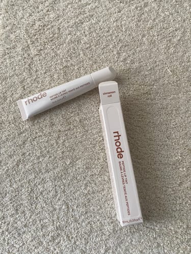Customer photo review of peptide lip tint / cinnamon roll -  shimmery spiced brown