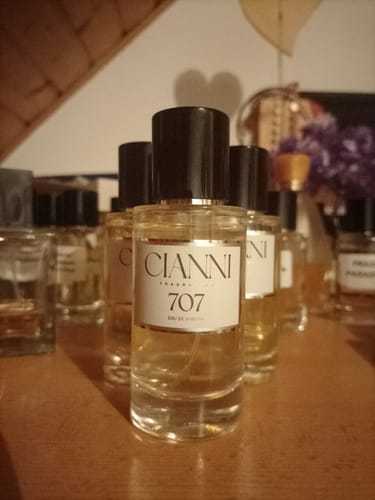 Customer photo review of 707 - The Afrique