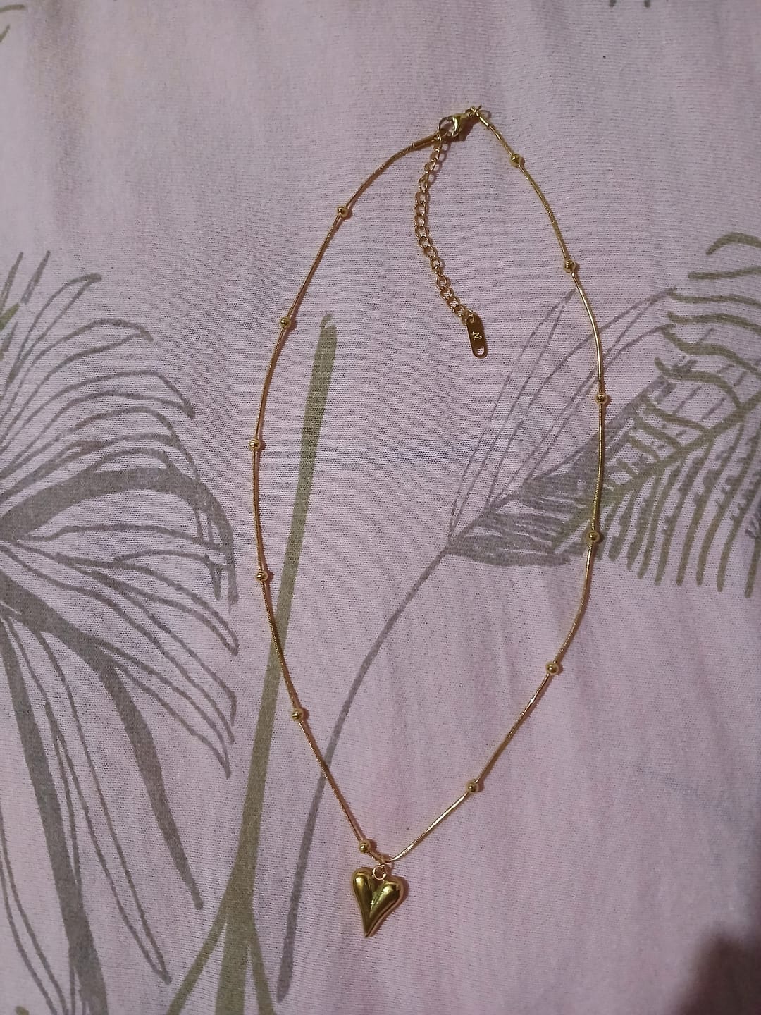 Customer photo review of Colar Life Love Coração Banhado em Ouro 18K