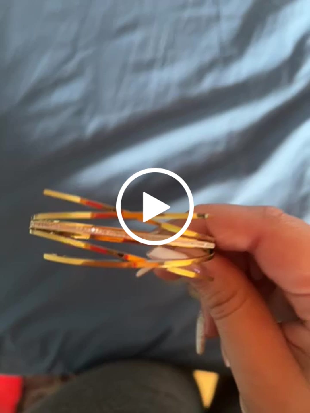 Customer video review of Colar Celina Trio Camadas Malha Banhado em Ouro 18K