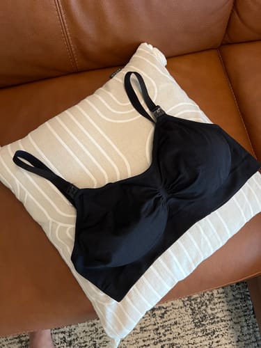 Customer photo review of Lovemère Seamless Nursing Bra