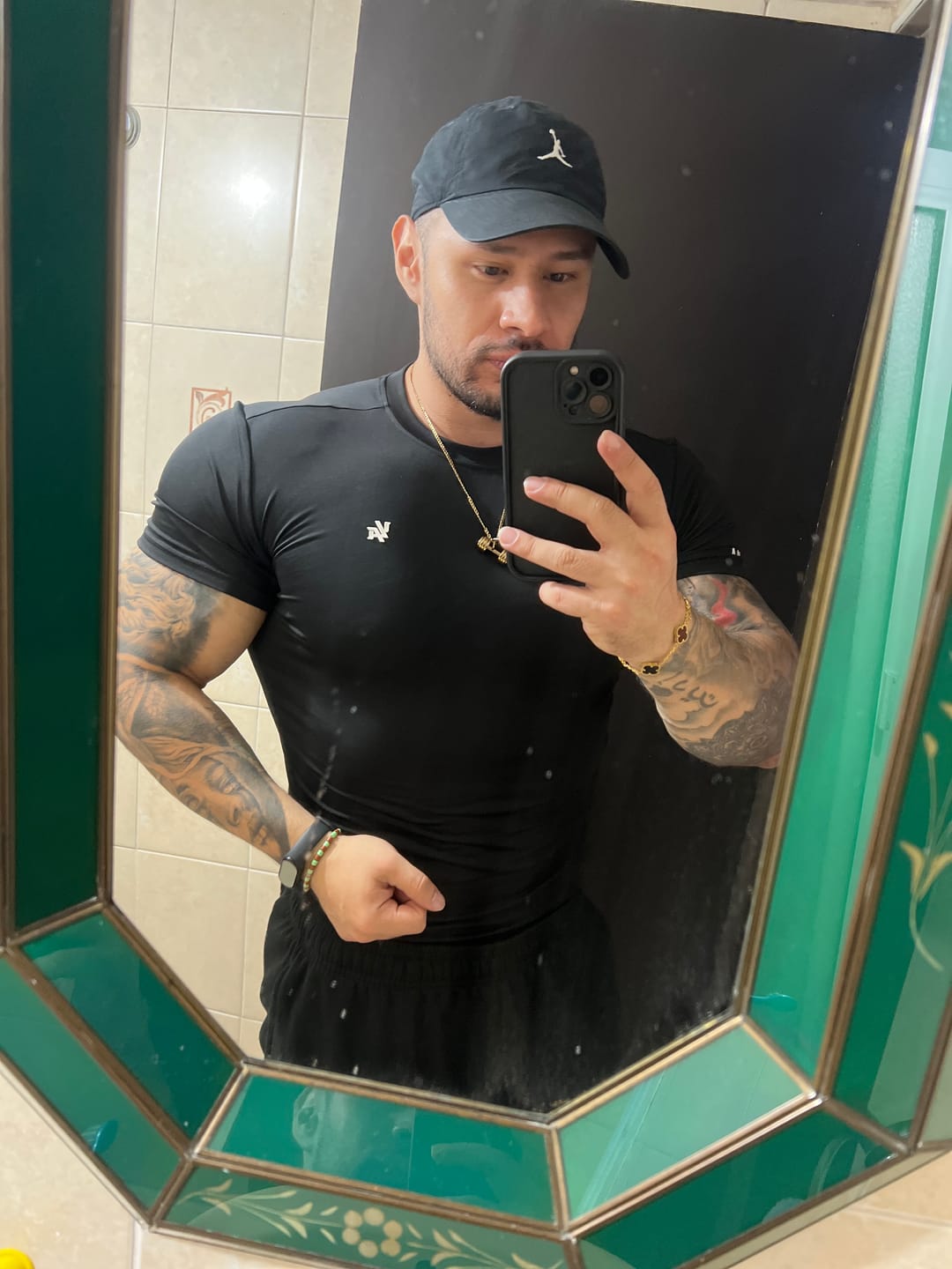 Customer photo review of 476 - Stealth Compression Tees