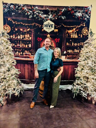 Customer photo review of Green 1930s Plaid Keyhole Neck Belted Jumpsuit