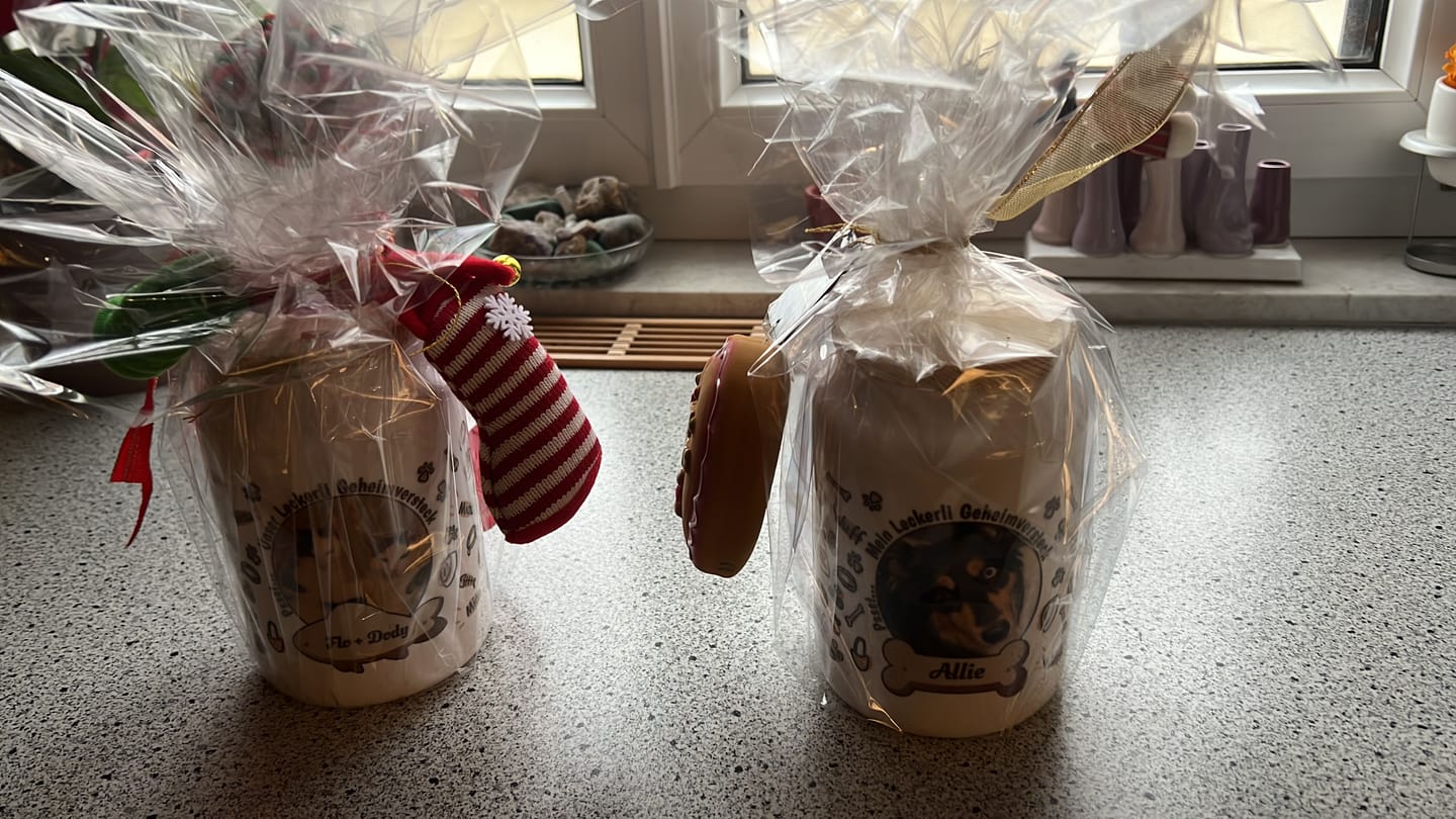 Customer photo review of Leckerli Geheimversteck - Individuelle Leckerlidose