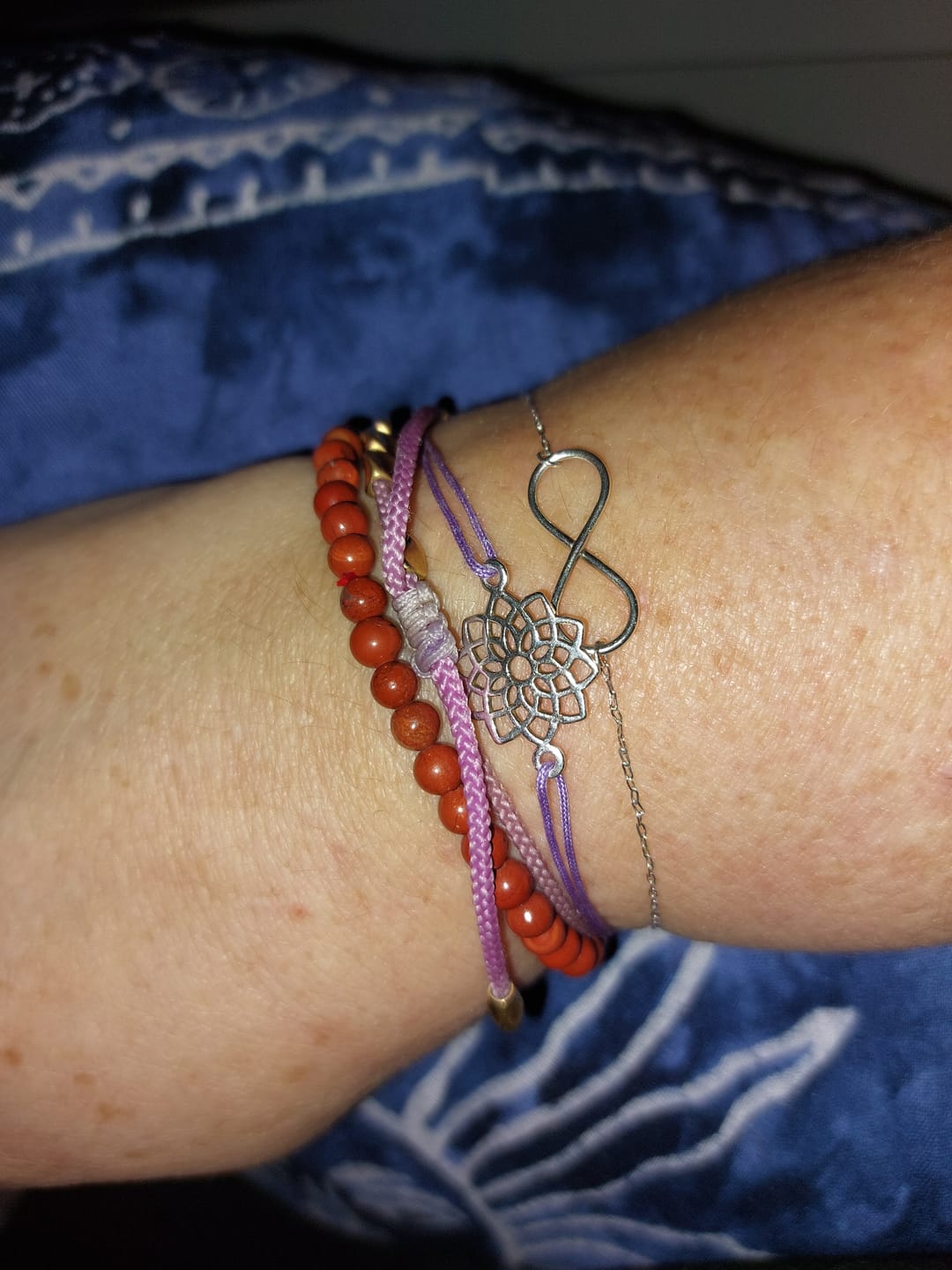Customer photo review of Bracelet Jaspe Rouge "Vitalité"