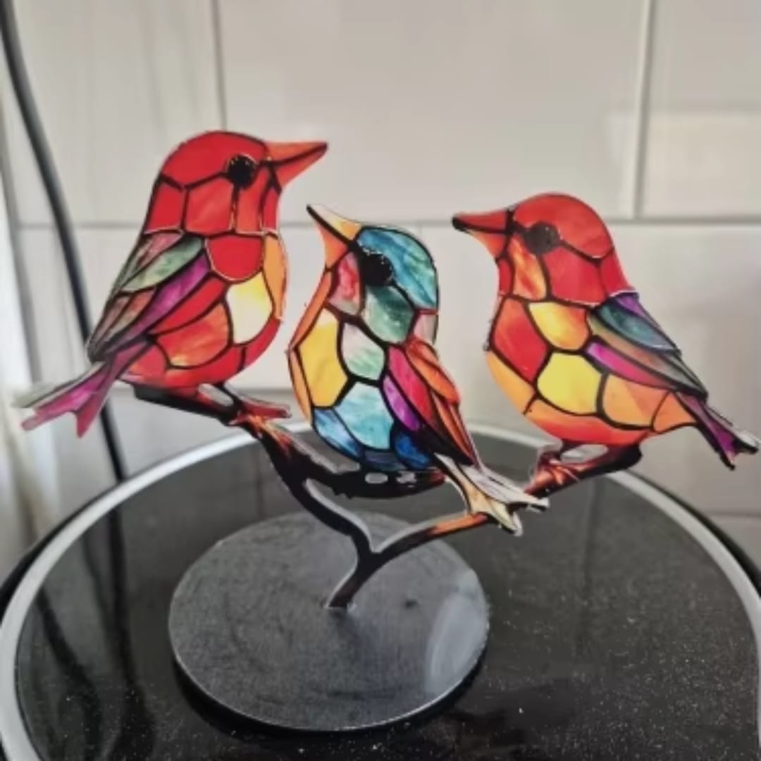 Customer photo review of Luxuriöse Vogelstatuetten aus Buntglas – EleganBird