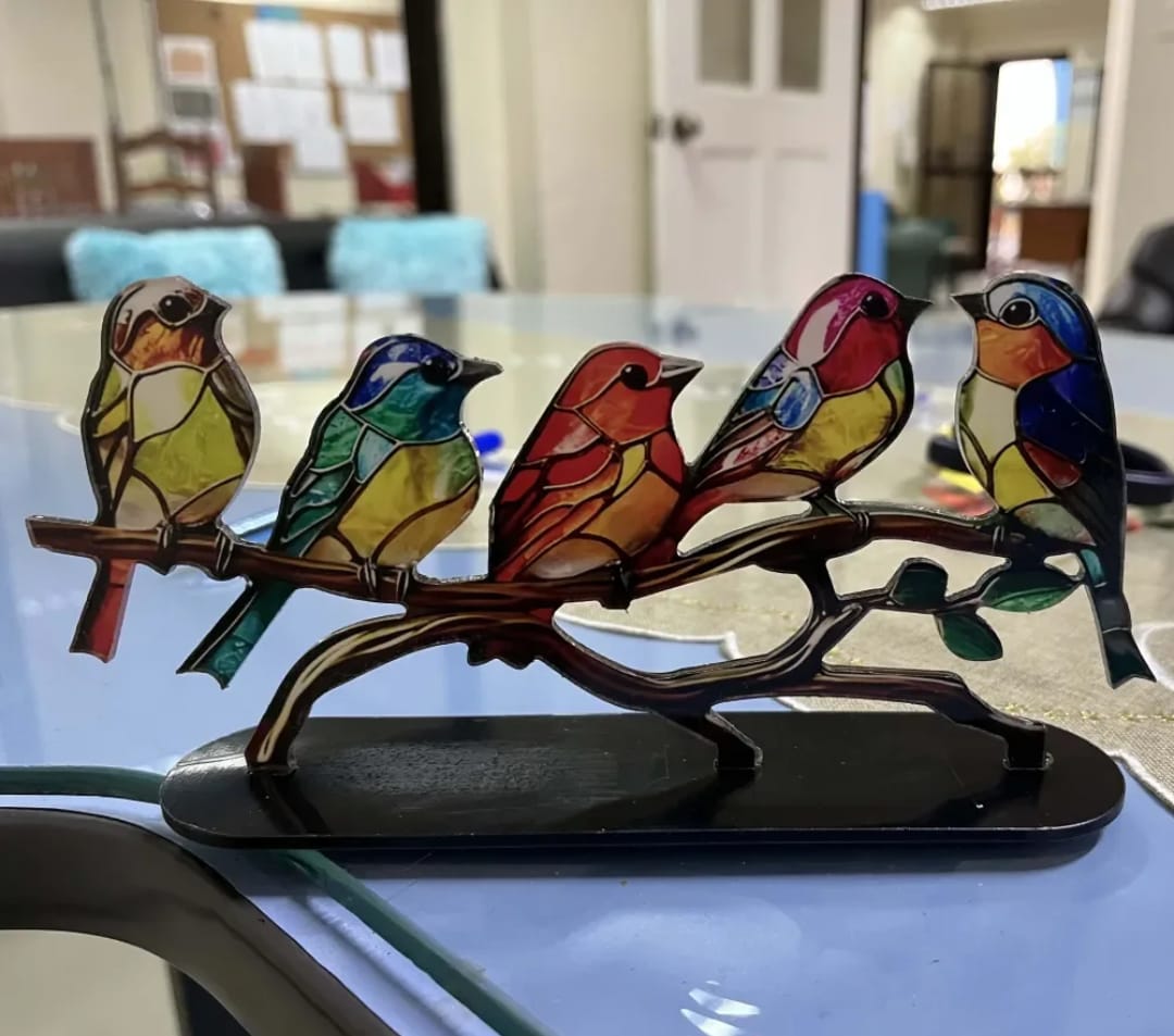 Customer photo review of Luxuriöse Vogelstatuetten aus Buntglas – EleganBird