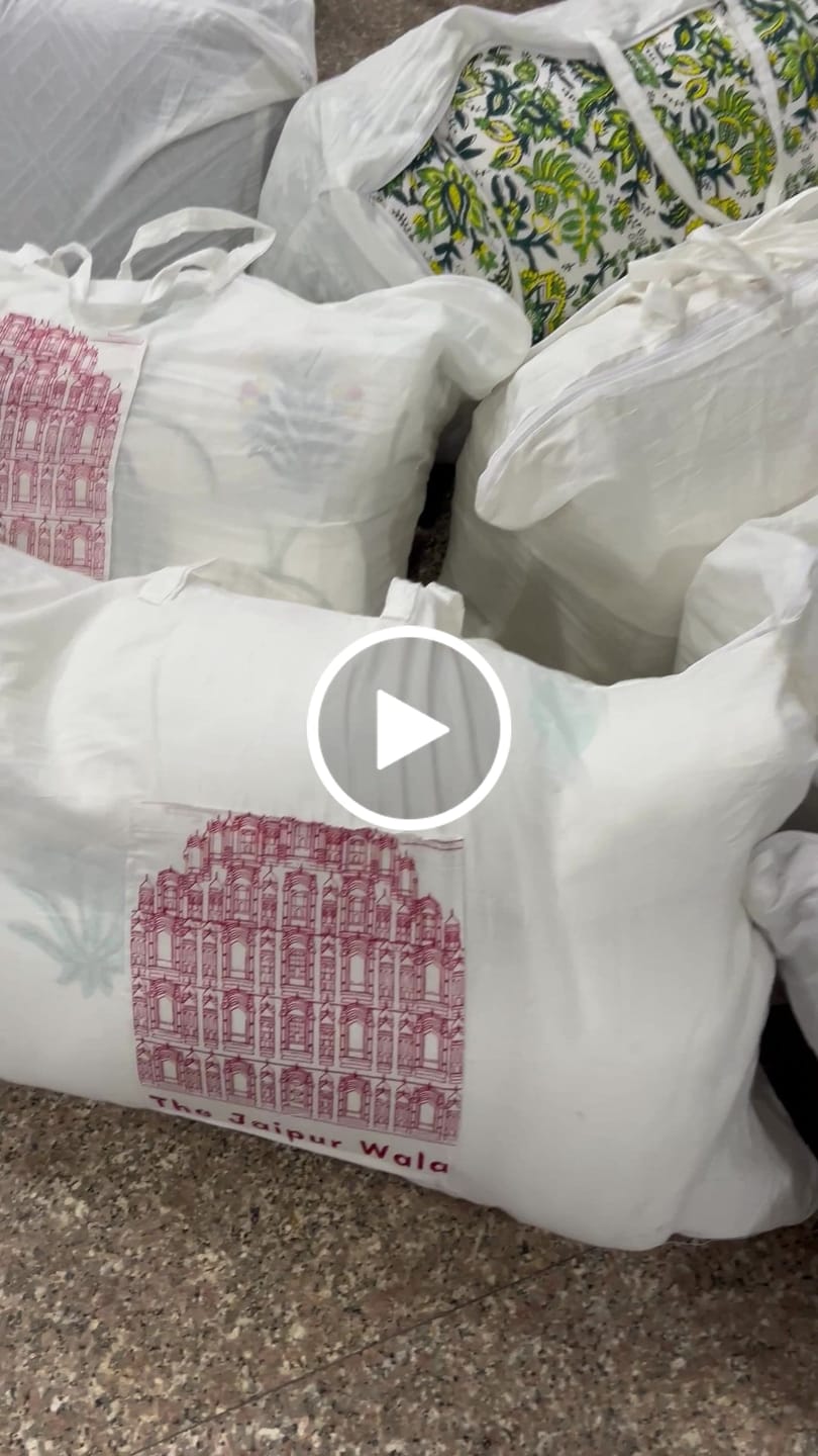 Customer video review of Organic Mulmul Cotton Quilt