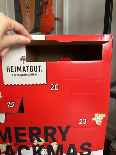 Customer photo review of ⏰ VORVERKAUF: Snack-Adventskalender 2024