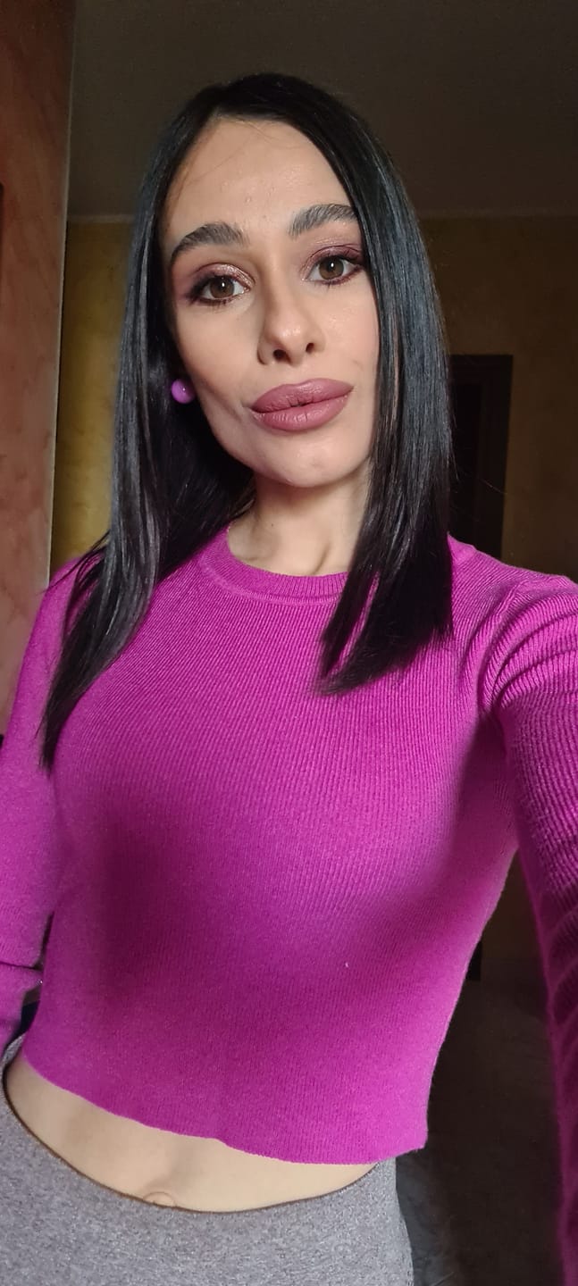 Customer photo review of Lip Over