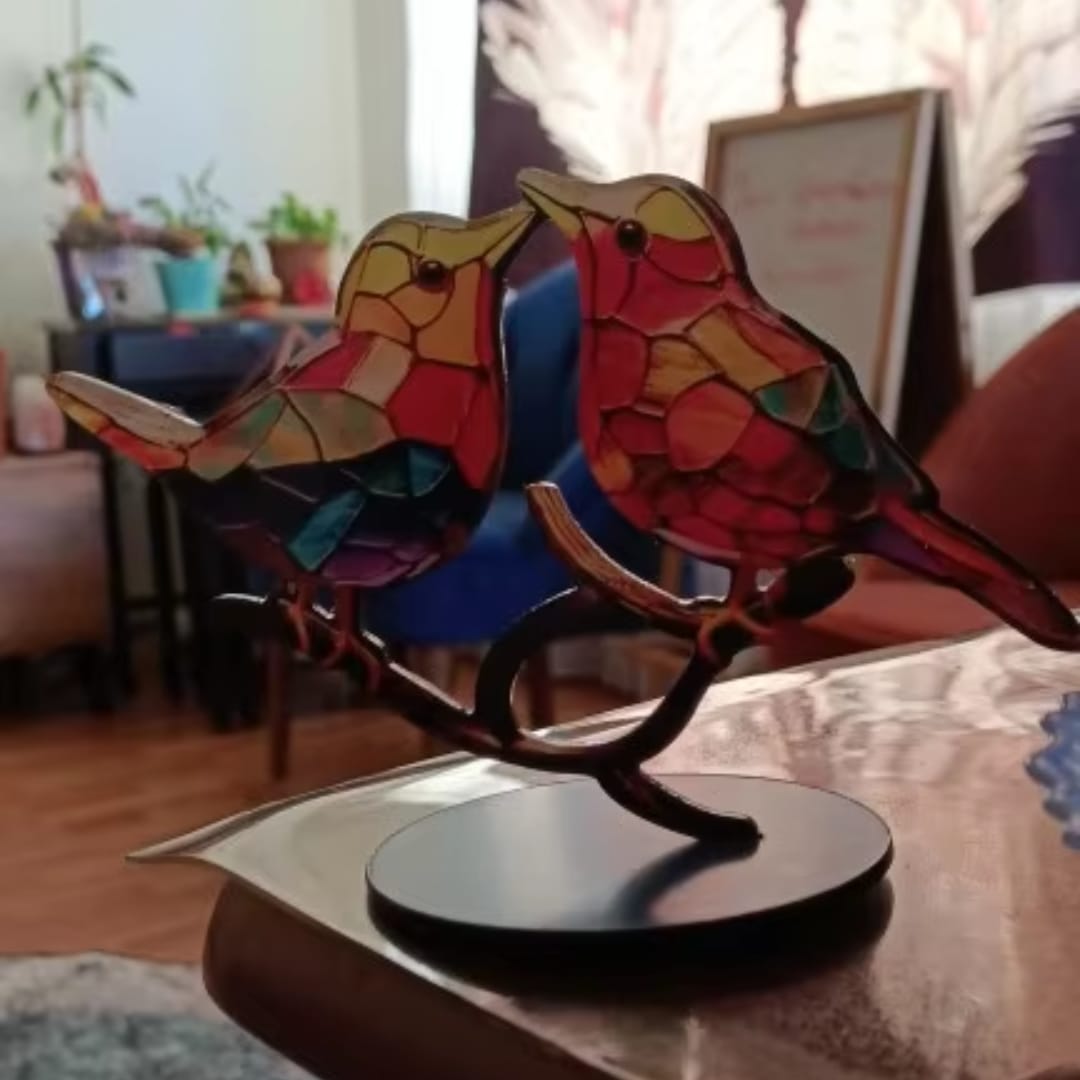 Customer photo review of Luxuriöse Vogelstatuetten aus Buntglas – EleganBird