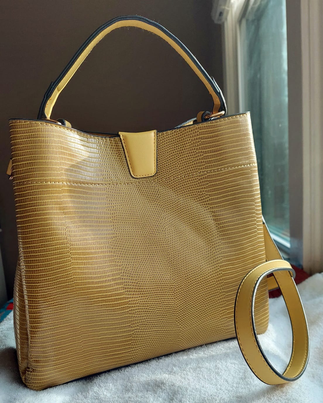 Customer photo review of Tati Vegan Lizard Satchel
