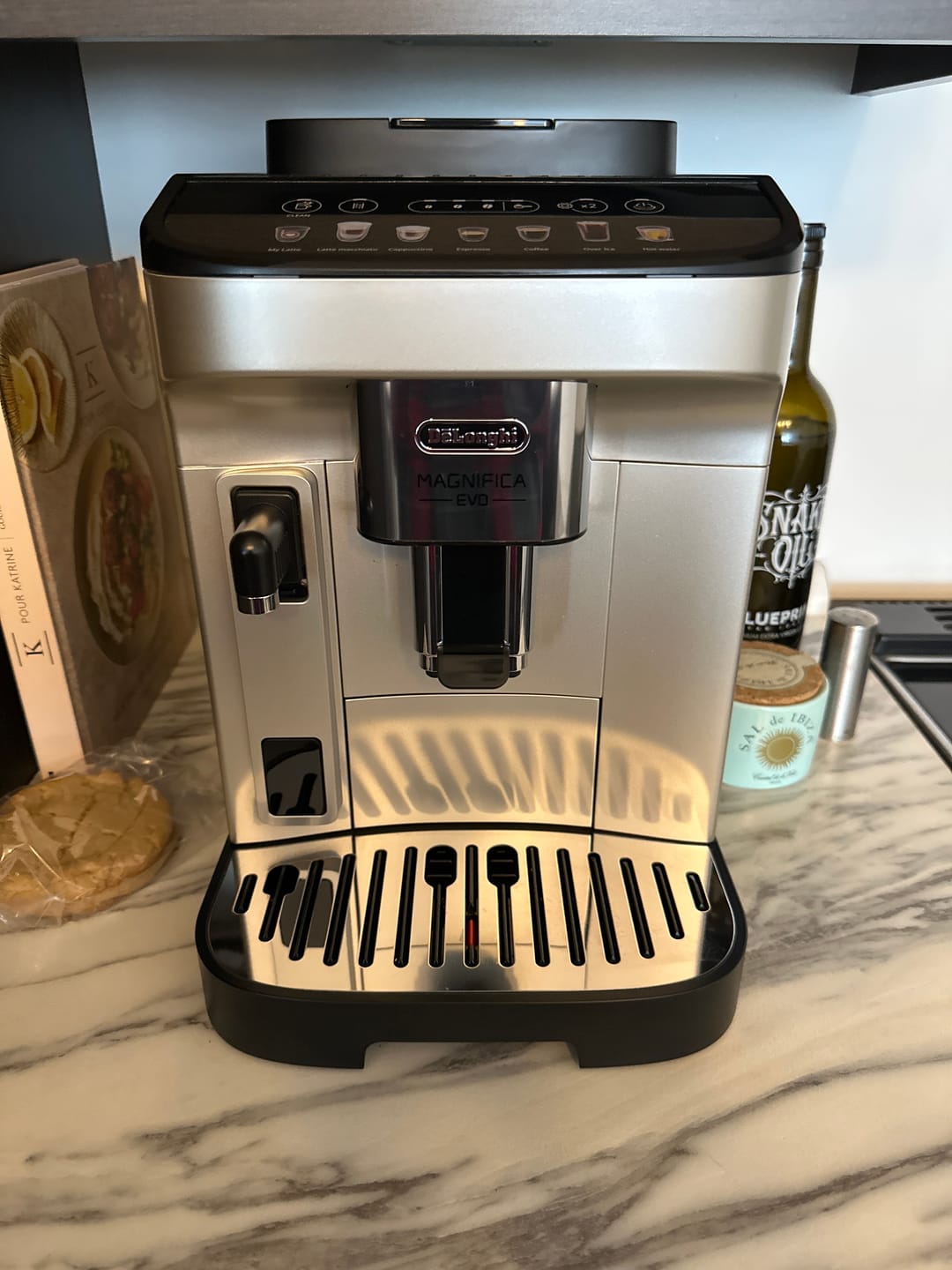 Customer photo review of DeLonghi - Magnifica EVO (ECAM29084SB)