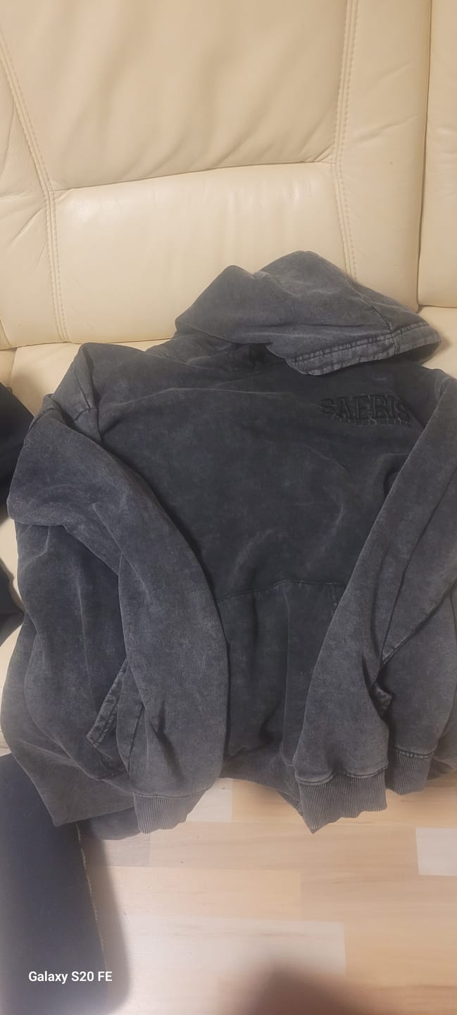 Customer photo review of Lifestyle Herren Hoodie washed mit Stickerei by SAEBIS®