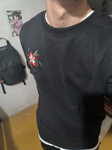 Customer photo review of Fire Phoenix Embroidery Sweatshirt