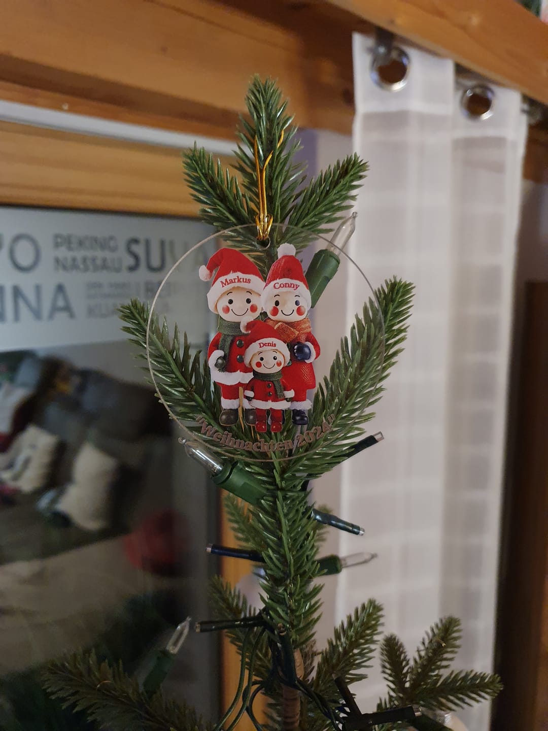 Customer photo review of Geschenkverpackung für Baumschmuck Rot/Gold