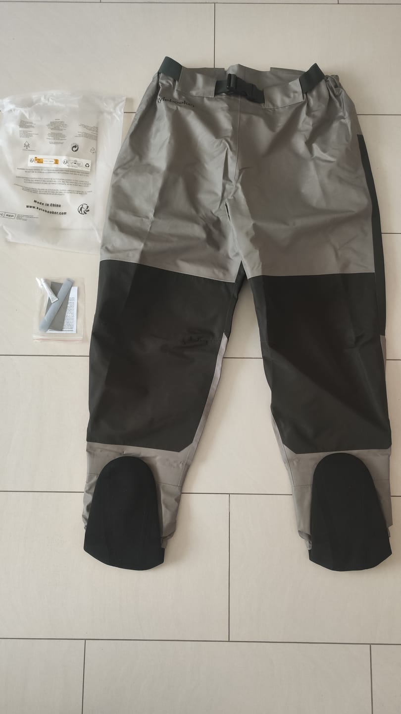 Customer photo review of Kylebooker Waterproof Breathable Stockingfoot Wading Pants Waist Fishing Hunting Waders KB003