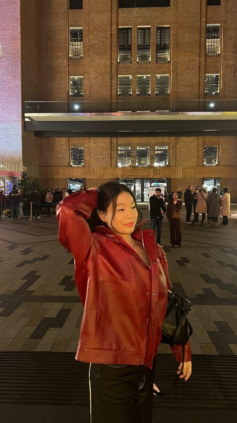 Customer photo review of Aelfric Eden Vintage Leather Jacket