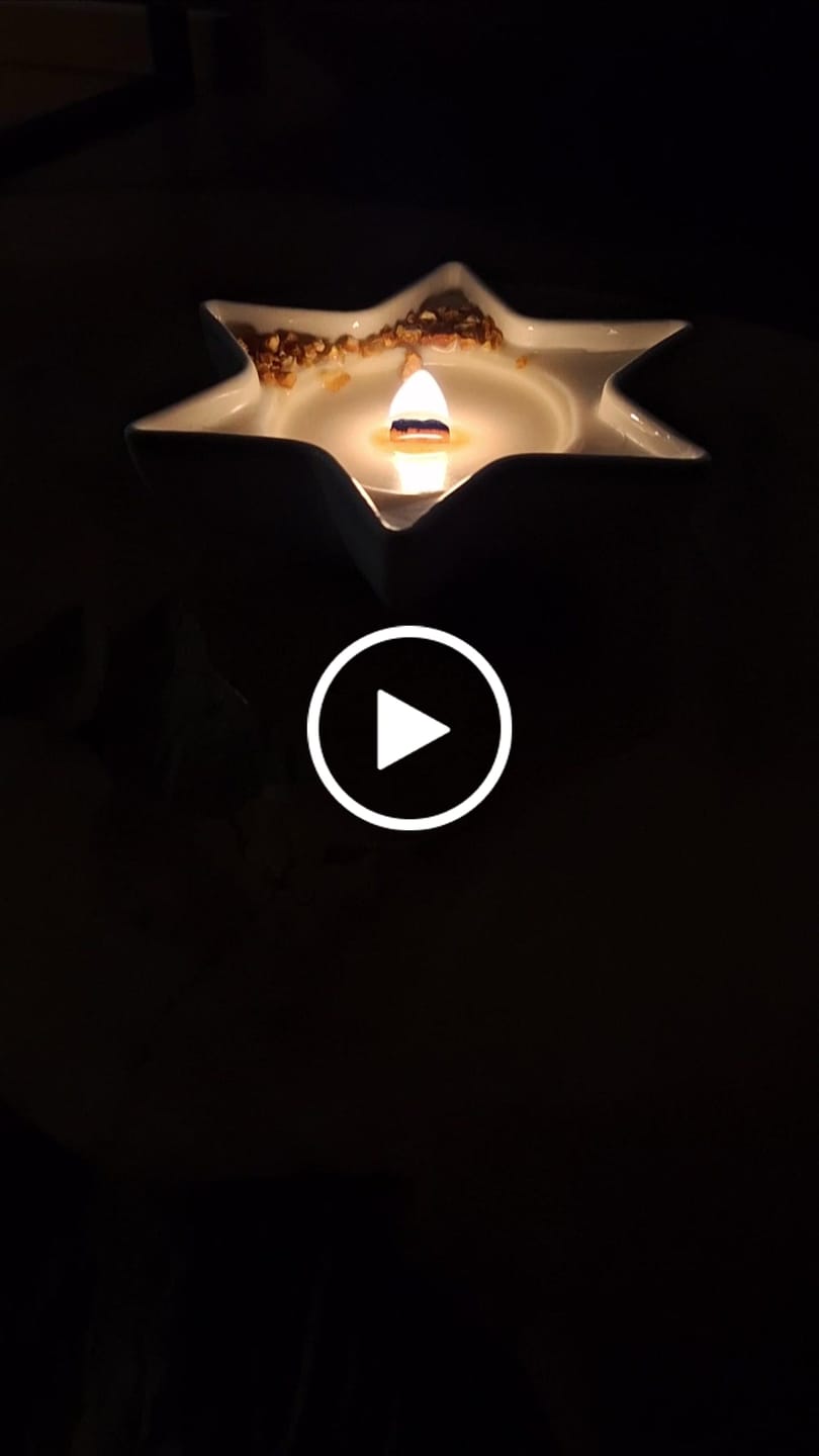 Customer video review of Fragancia BIBLIOTECA ANTIGUA