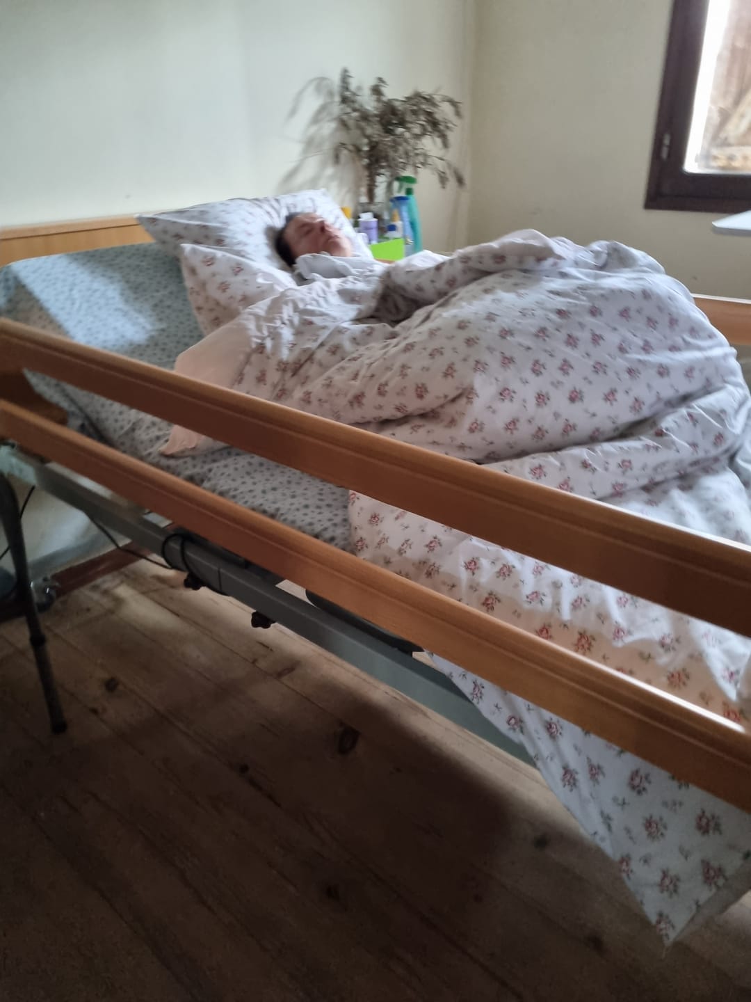 Customer photo review of Cama Articulada Elétrica DELTA