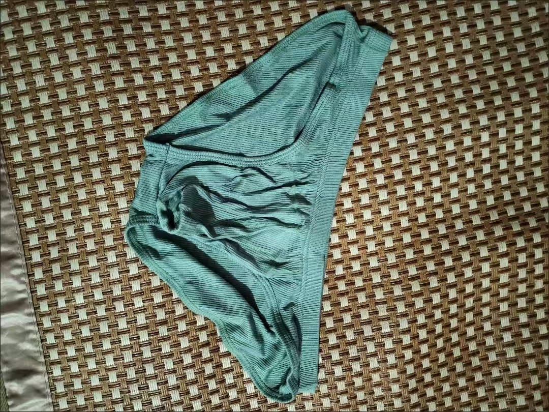 Customer photo review of 3 Pack Men's Sexy Threaded U-Shaped Briefs