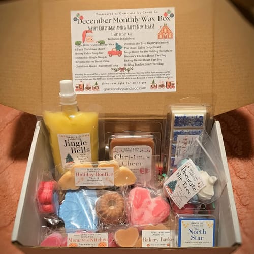 Customer photo review of Monthly Wax Melt Box (December)