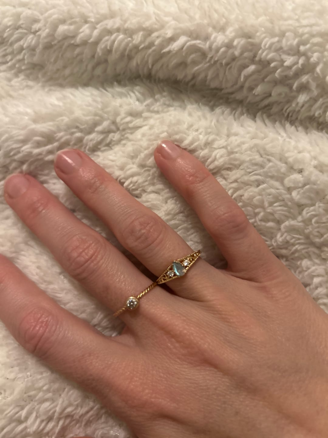 Customer photo review of Bague "Léto" en Labradorite