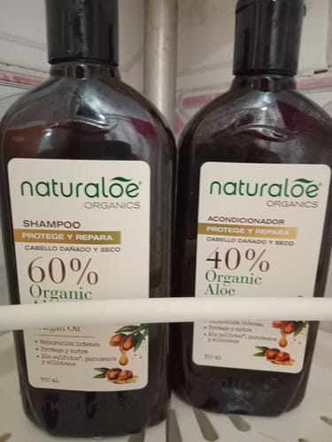 Customer photo review of Set Shampoo + Acondicionador Reparación con Aloe & Argan Oil 350ml