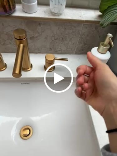 Customer video review of Jabón para MANOS hipoalergénico