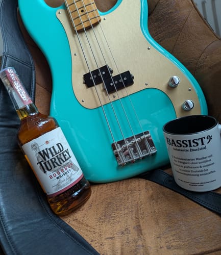 Customer photo review of Bassist Tasse Geschenk Bass-Spieler Geschenkidee Kaffee-Becher Bassist Definition