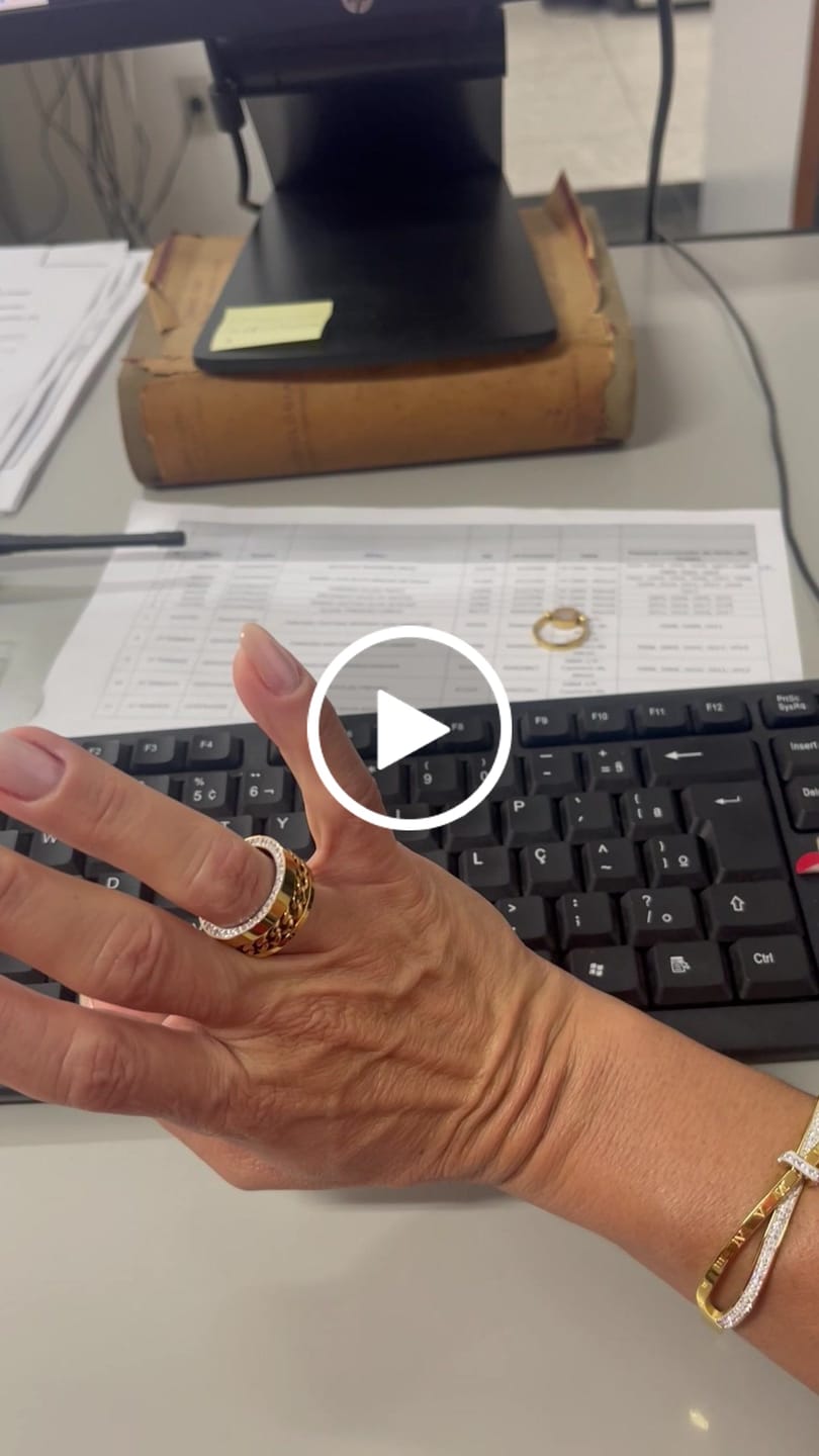 Customer video review of Bracelete Romano Zircônia Banhado em Ouro 18K
