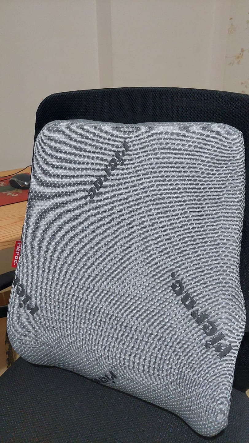 Customer photo review of Ruf- Full back Support Pillow